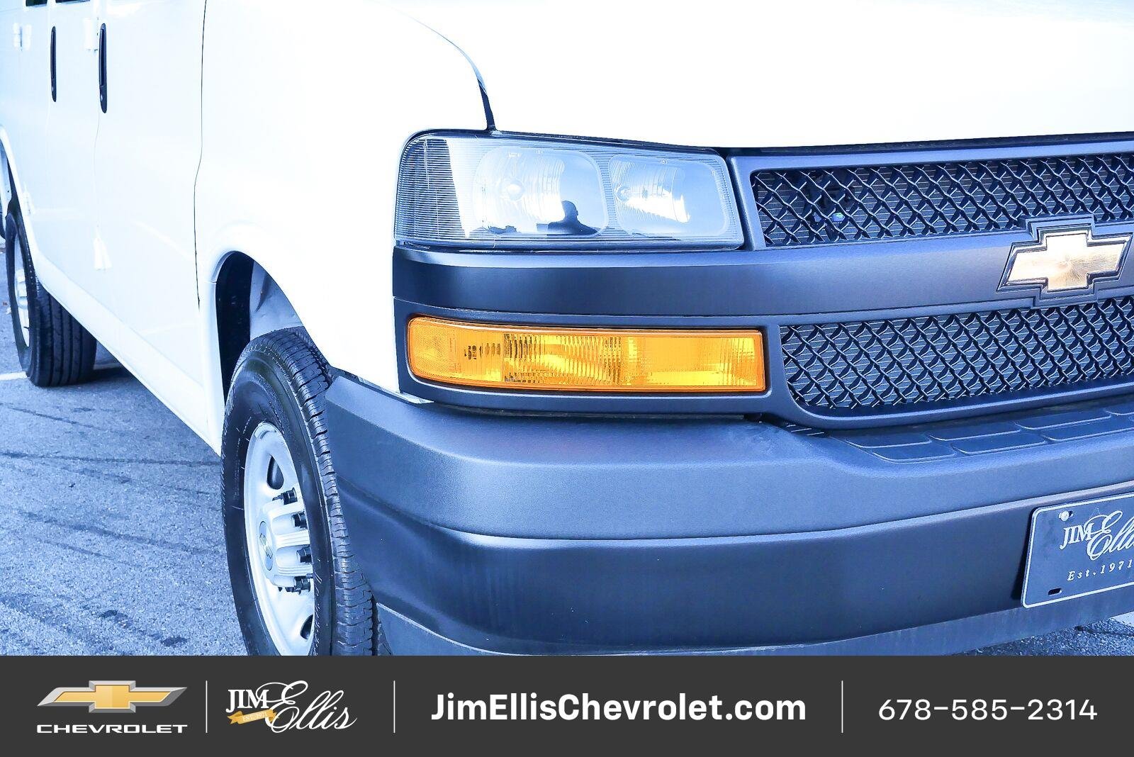 2025 Chevrolet Express Cargo Work Van - Photo 26