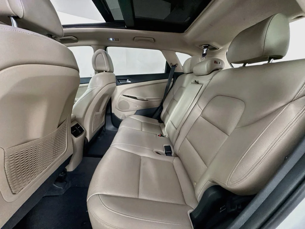 Used 2017 Winter White Hyundai Limited image 32