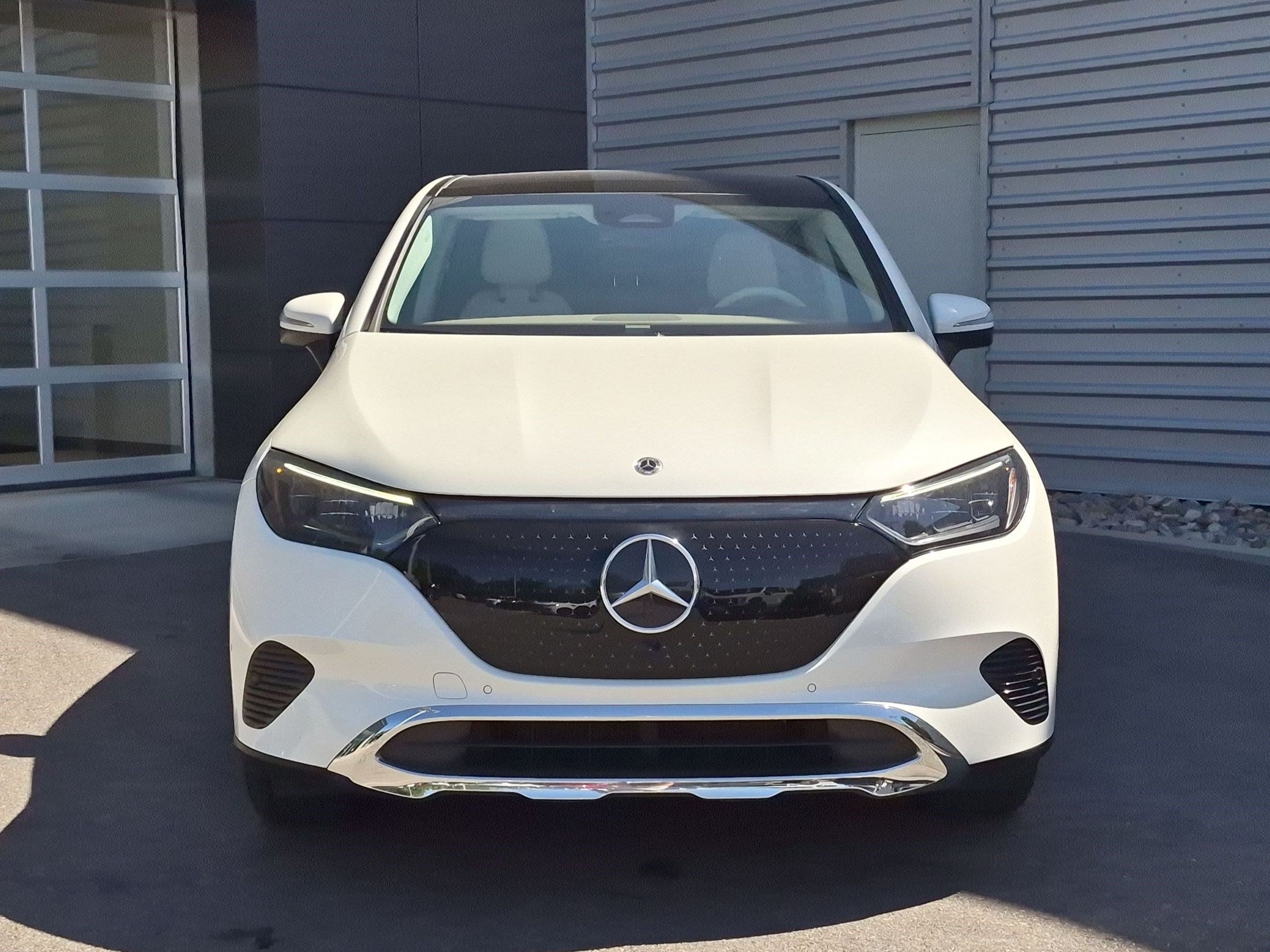 Certified Used 2023 MANUFAKTUR Diamond White Metallic Mercedes-Benz EQE 350 image 9