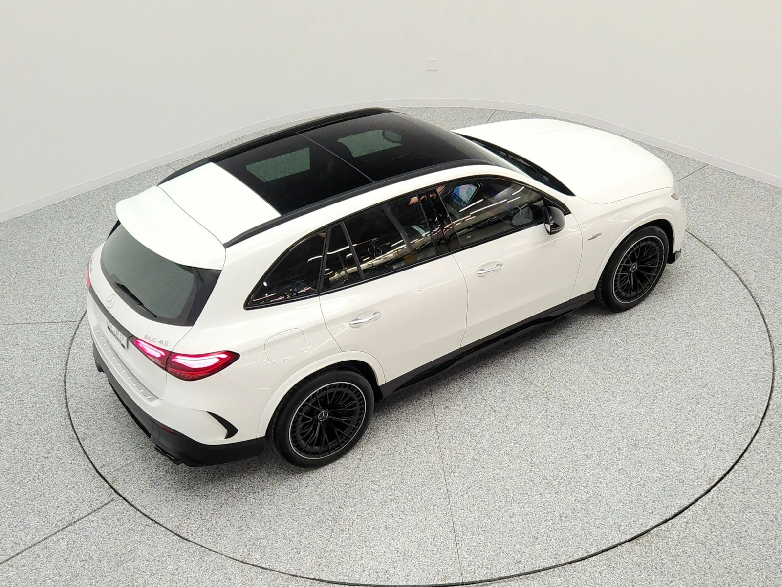 Used 2026 Polar White Mercedes-Benz AMG® GLC 43 4MATIC SUV image 27
