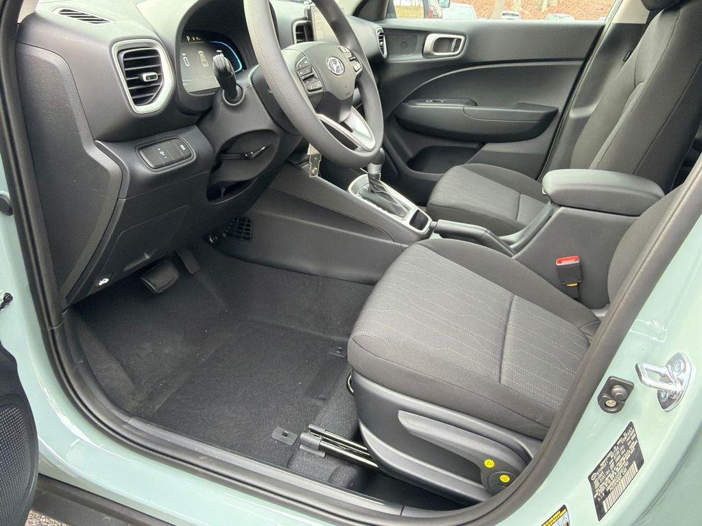 New 2026 Green Hyundai SE image 9