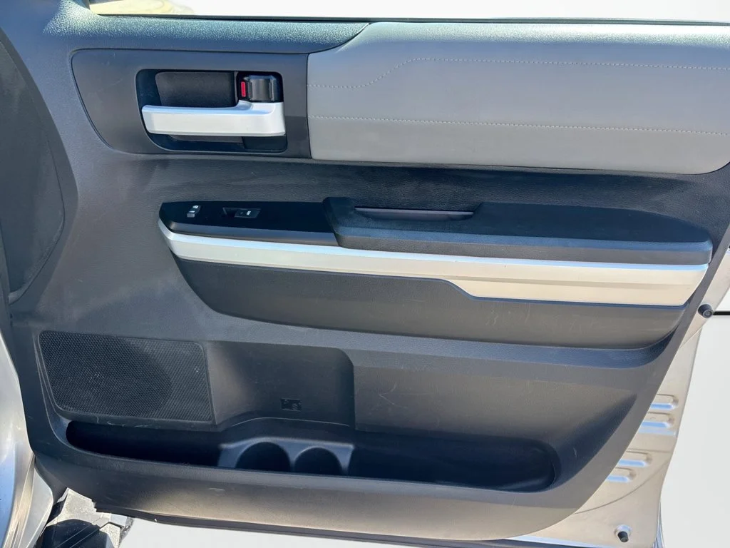 Used 2015 Silver Sky Metallic Toyota Limited image 15