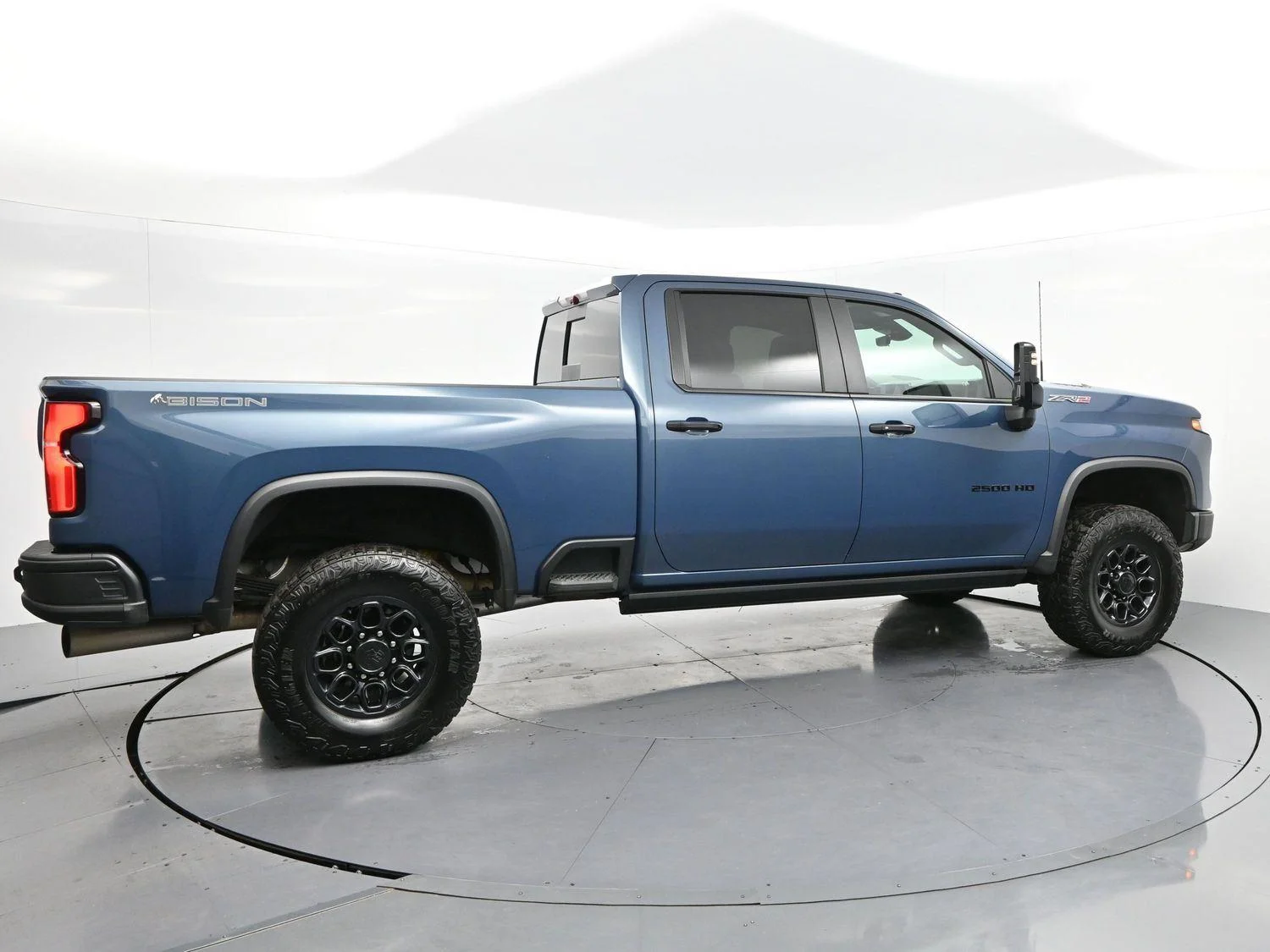 Used 2024 Lakeshore Blue Metallic Chevrolet ZR2 image 8