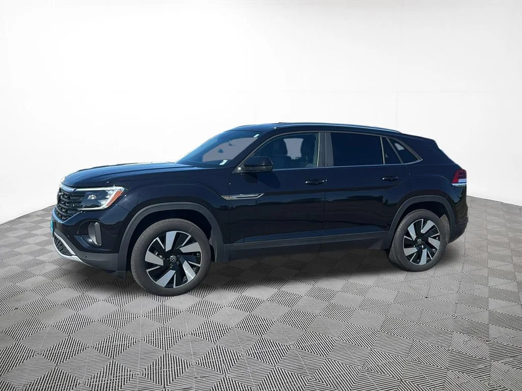 Used 2024 Volkswagen Atlas Cross Sport SE w/Tech with VIN 1V2HE2CA9RC246365 for sale in Hastings, Minnesota