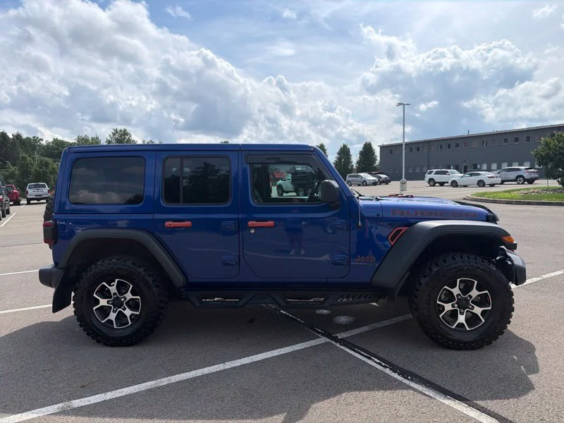 Used 2020 Blue Jeep Unlimited Rubicon image 2