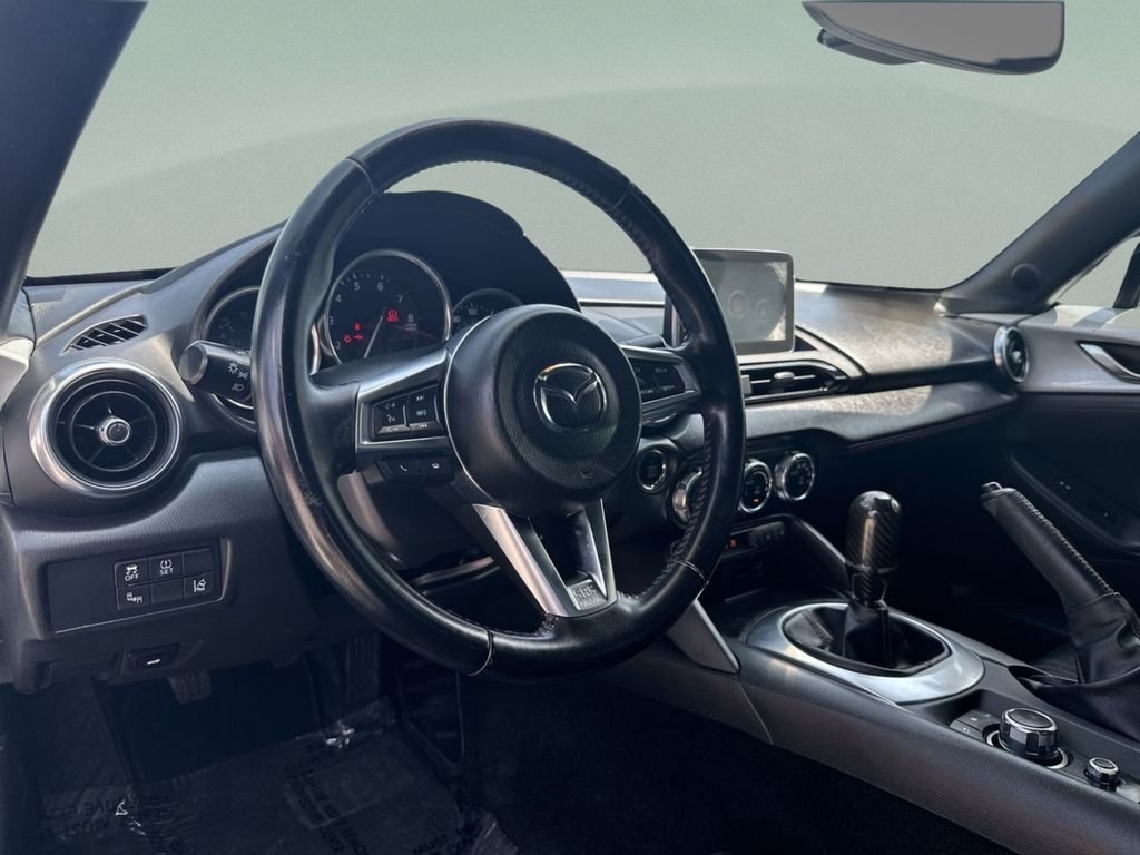 Used 2016 White Mazda Grand Touring image 19
