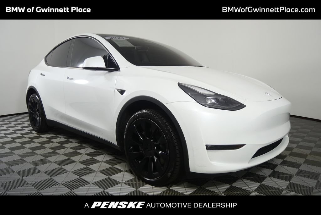 2023 Tesla Model Y Long Range Dual Motor All-Wheel Drive's photo