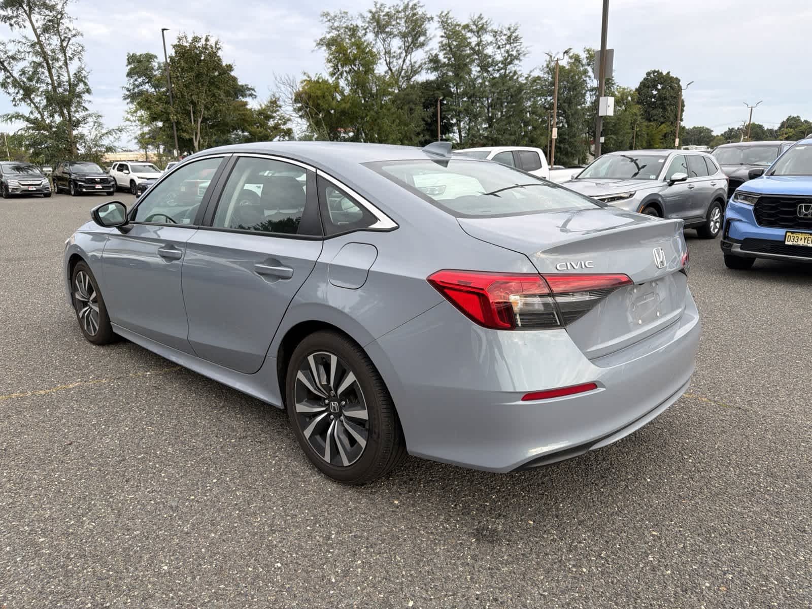 Used 2024 Sonic Gray Pearl Honda EX image 3