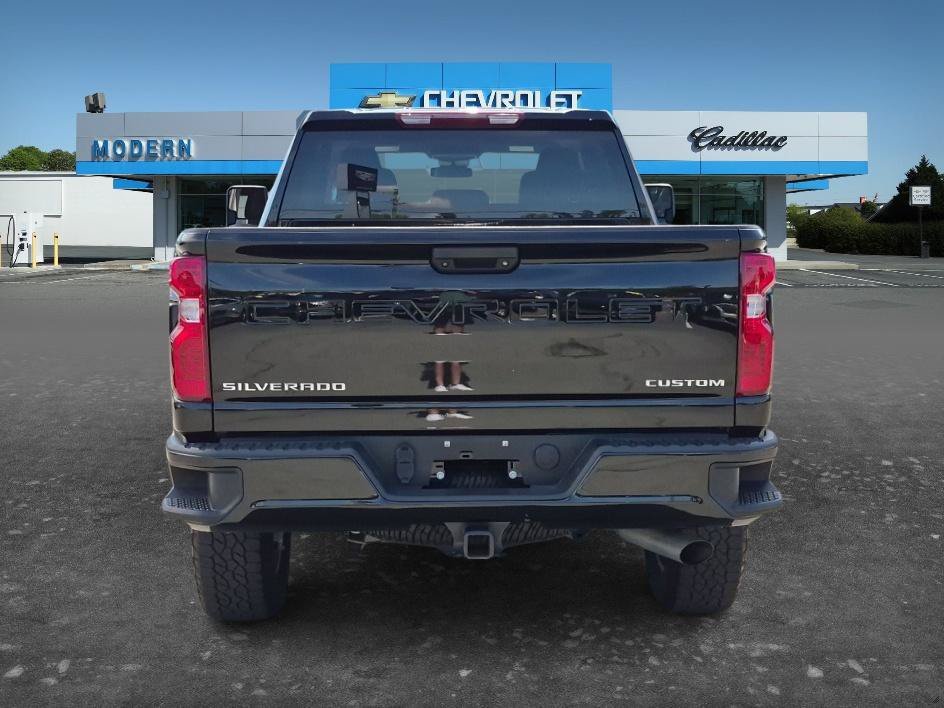 Used 2025 Black Chevrolet Custom image 4