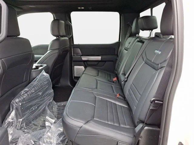 New 2026 Star White Metallic Tri-Coat Ford Platinum image 7