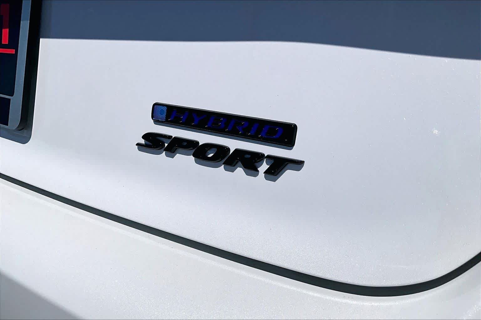 New 2026 Platinum White Pearl Honda Sport-L image 15
