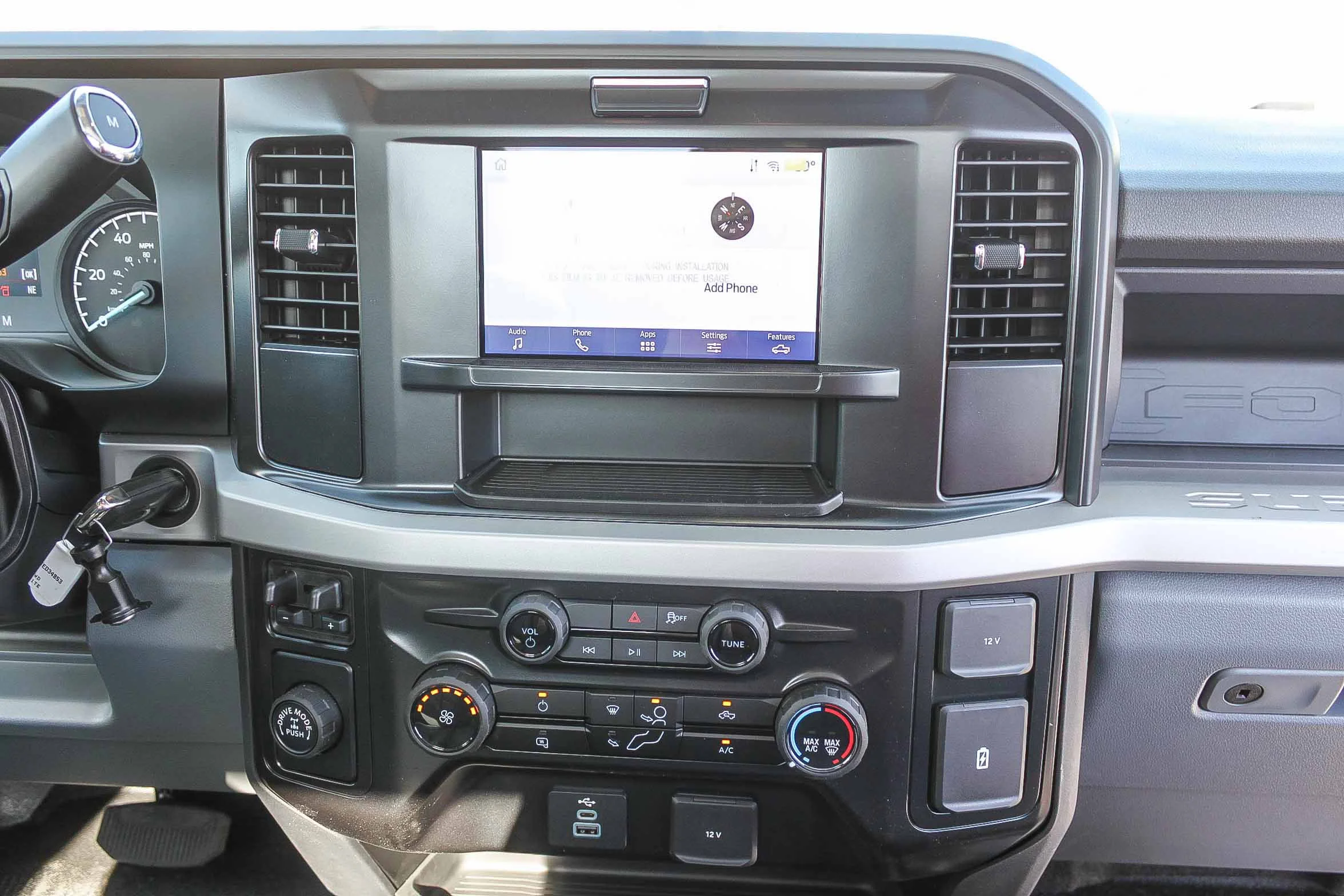 New 2026 Oxford White Ford F-250® XL image 15