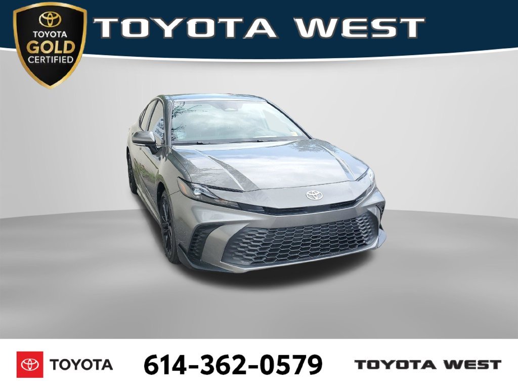 Used 2026  Toyota SE image 3