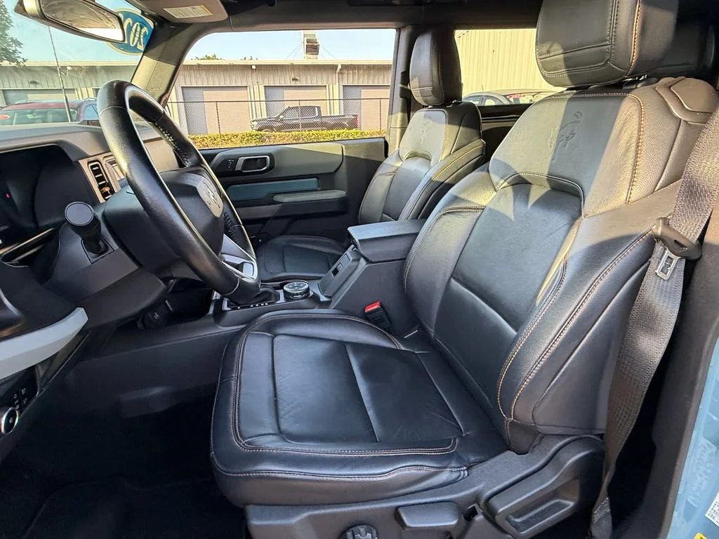 Used 2023 Blue Ford Badlands image 10