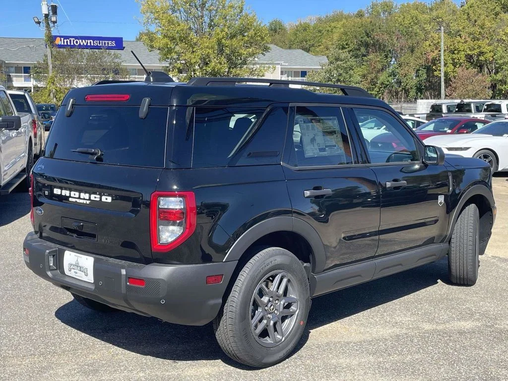 New 2025 Shadow Black Ford Big Bend® image 3