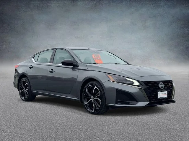 2025 Nissan Altima 2.5 SR