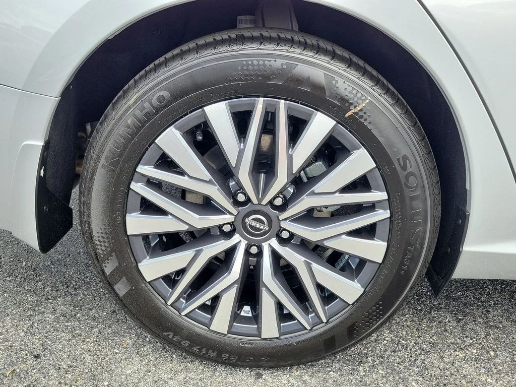 New 2026 Silver Nissan 2.5 SV image 8