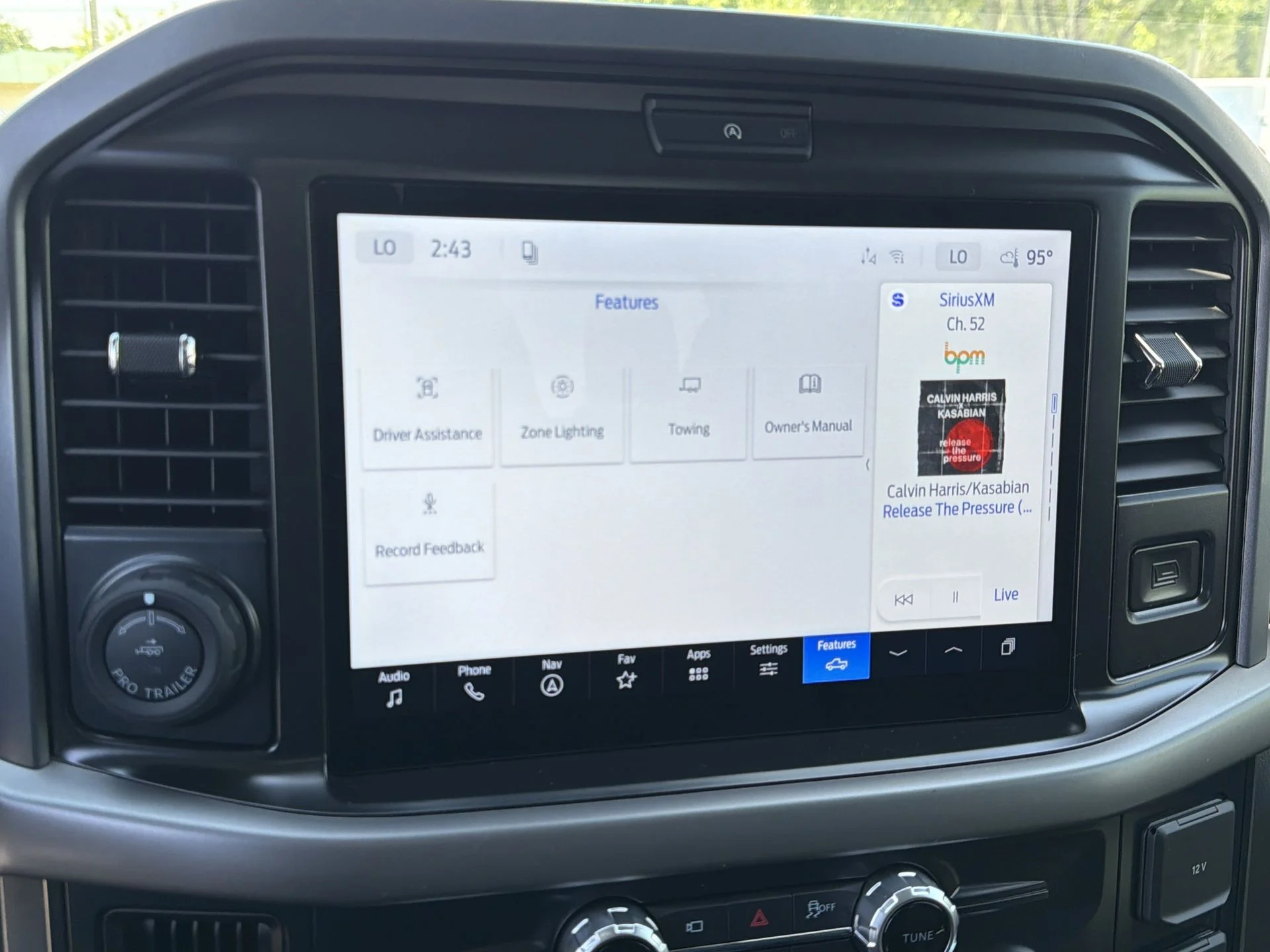 New 2026 Oxford White Ford XLT image 10