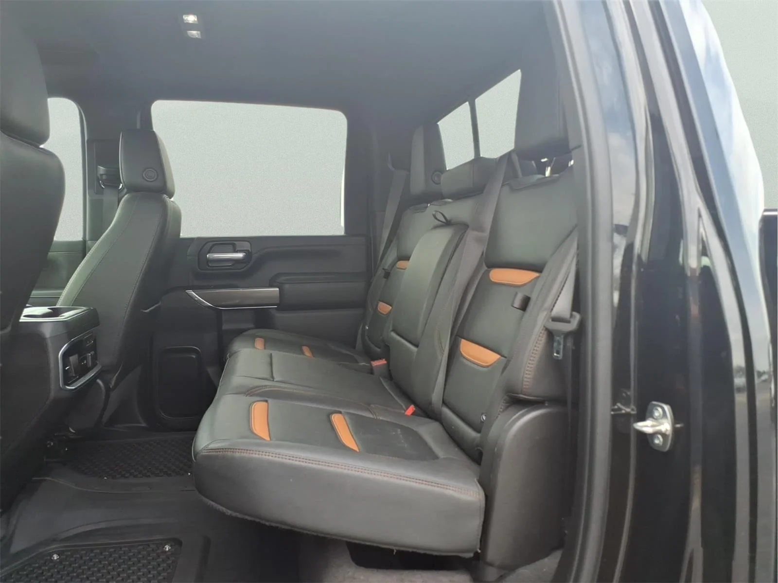 Used 2023 Ebony Twilight Metallic GMC AT4 image 10
