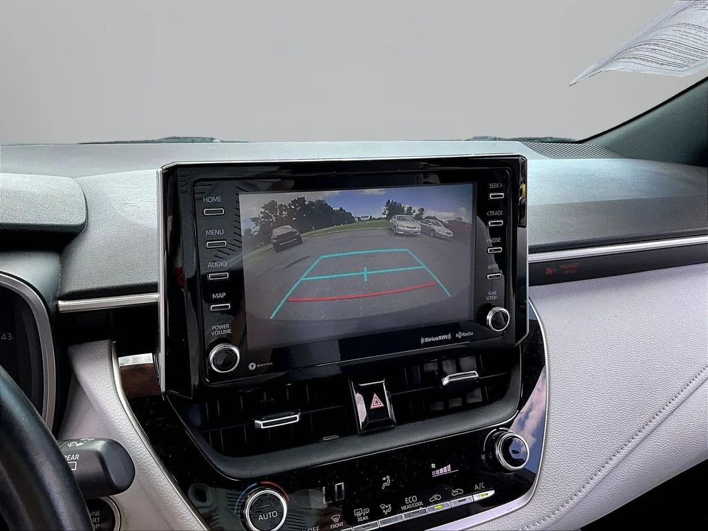 Used 2019 Midnight Black Metallic Toyota SE image 13