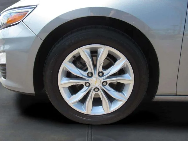 Used 2024 Sterling Gray Metallic Chevrolet LT image 4