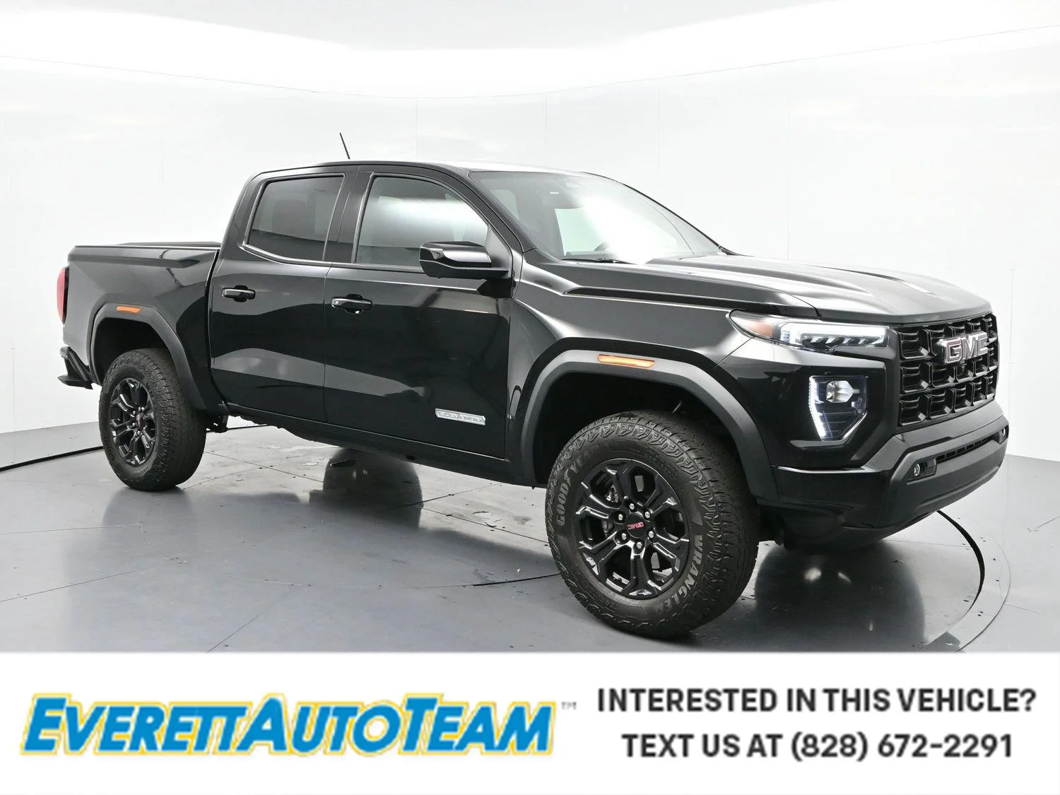 Used 2025 Onyx Black GMC Elevation image 1