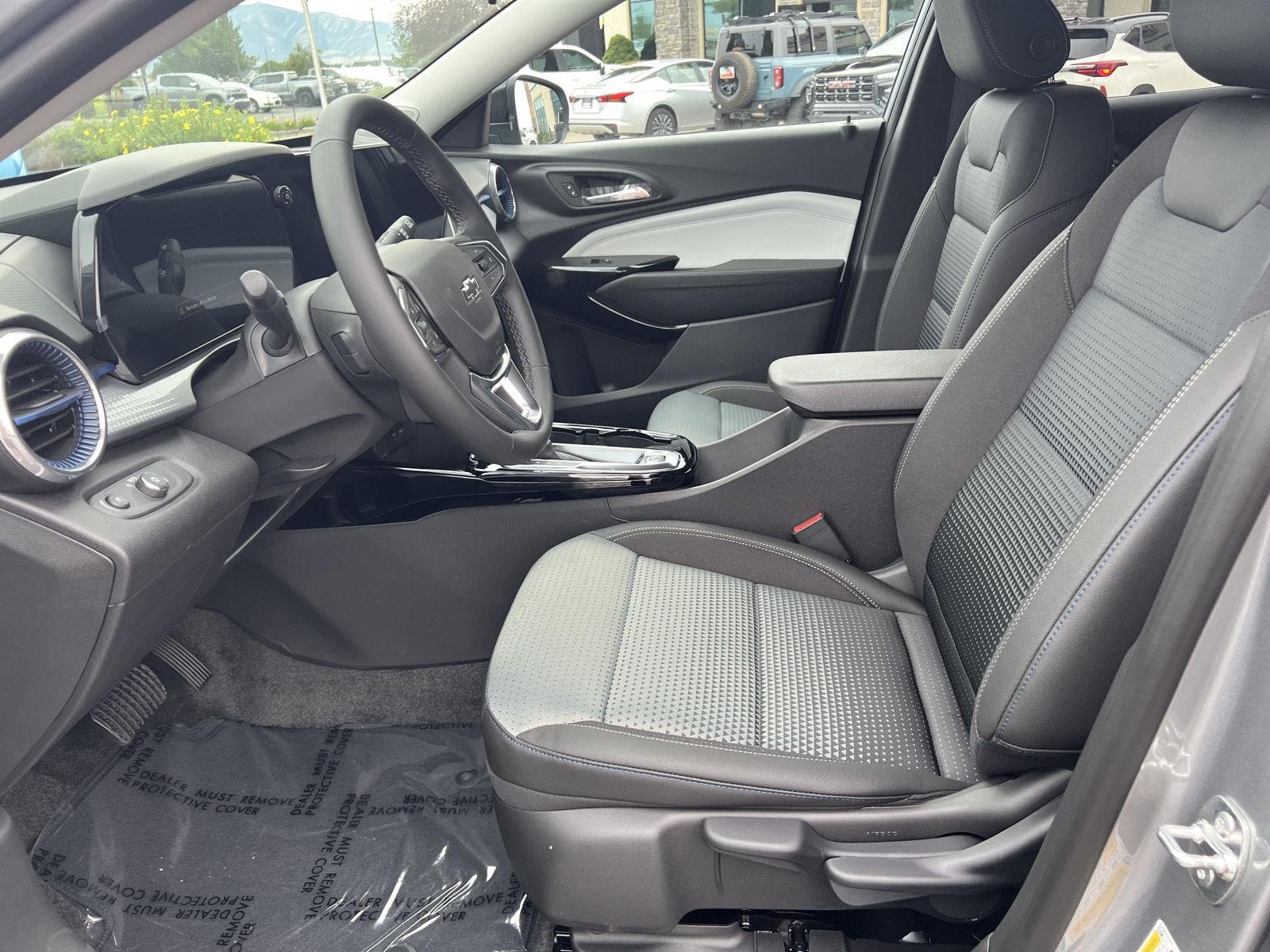 2026 Chevrolet Trax LT - Photo 16