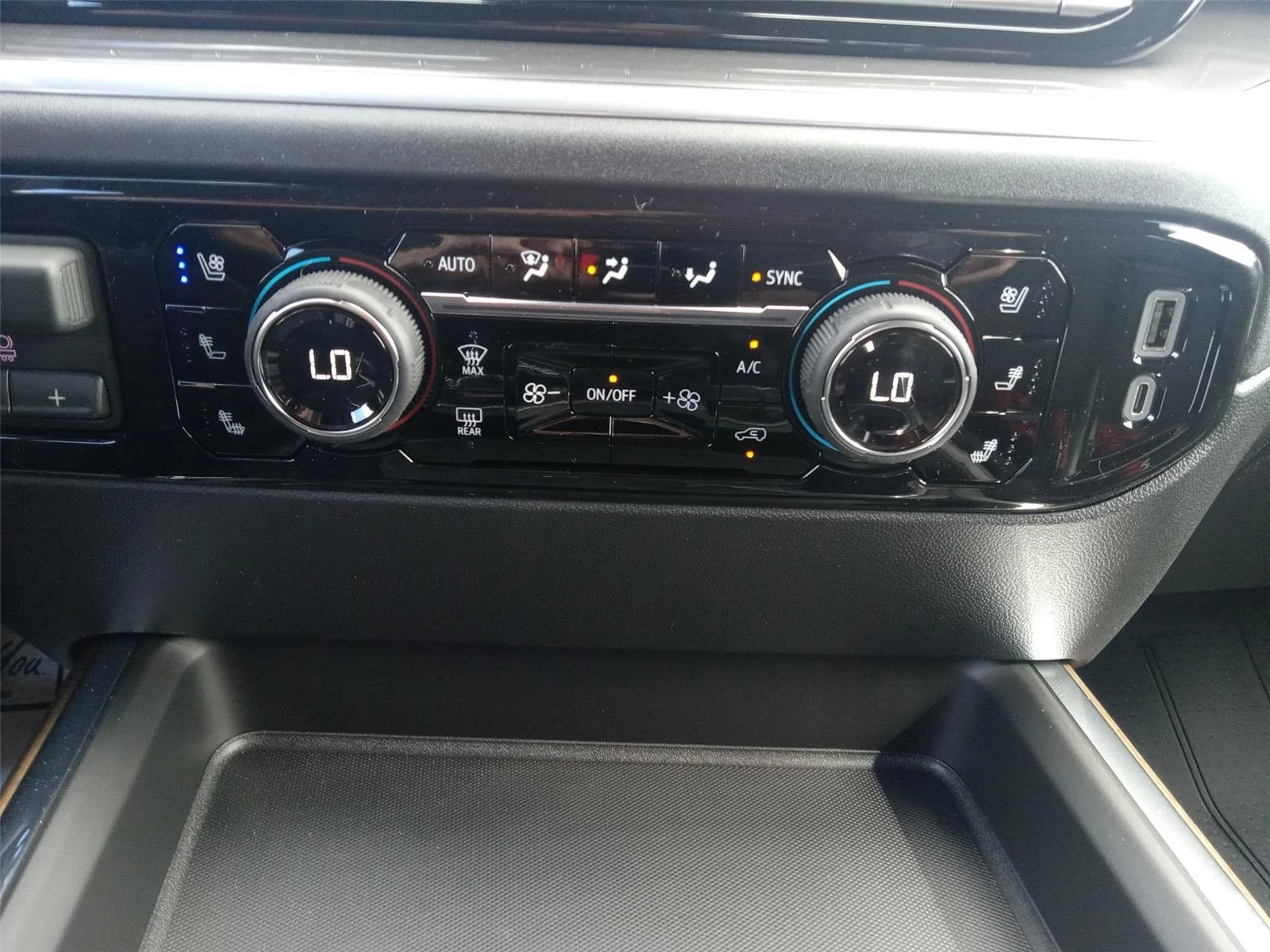 New 2026 Lakeshore Blue Metallic Chevrolet High Country image 20