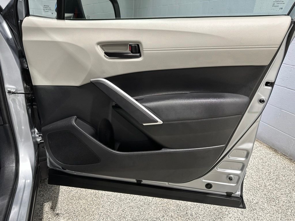 Used 2024 Silver Toyota L image 18