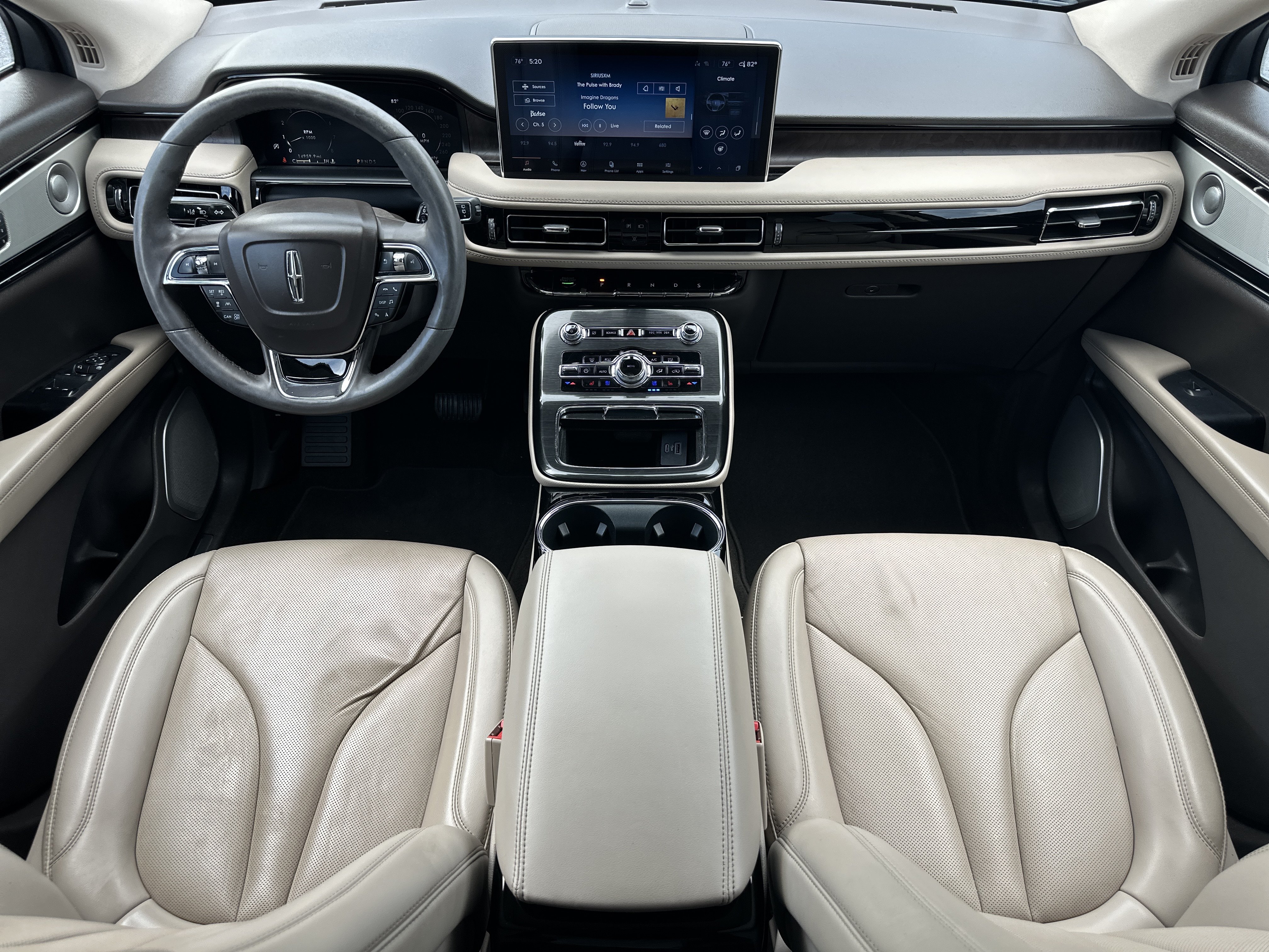 Used 2022 Gray Lincoln Reserve image 22