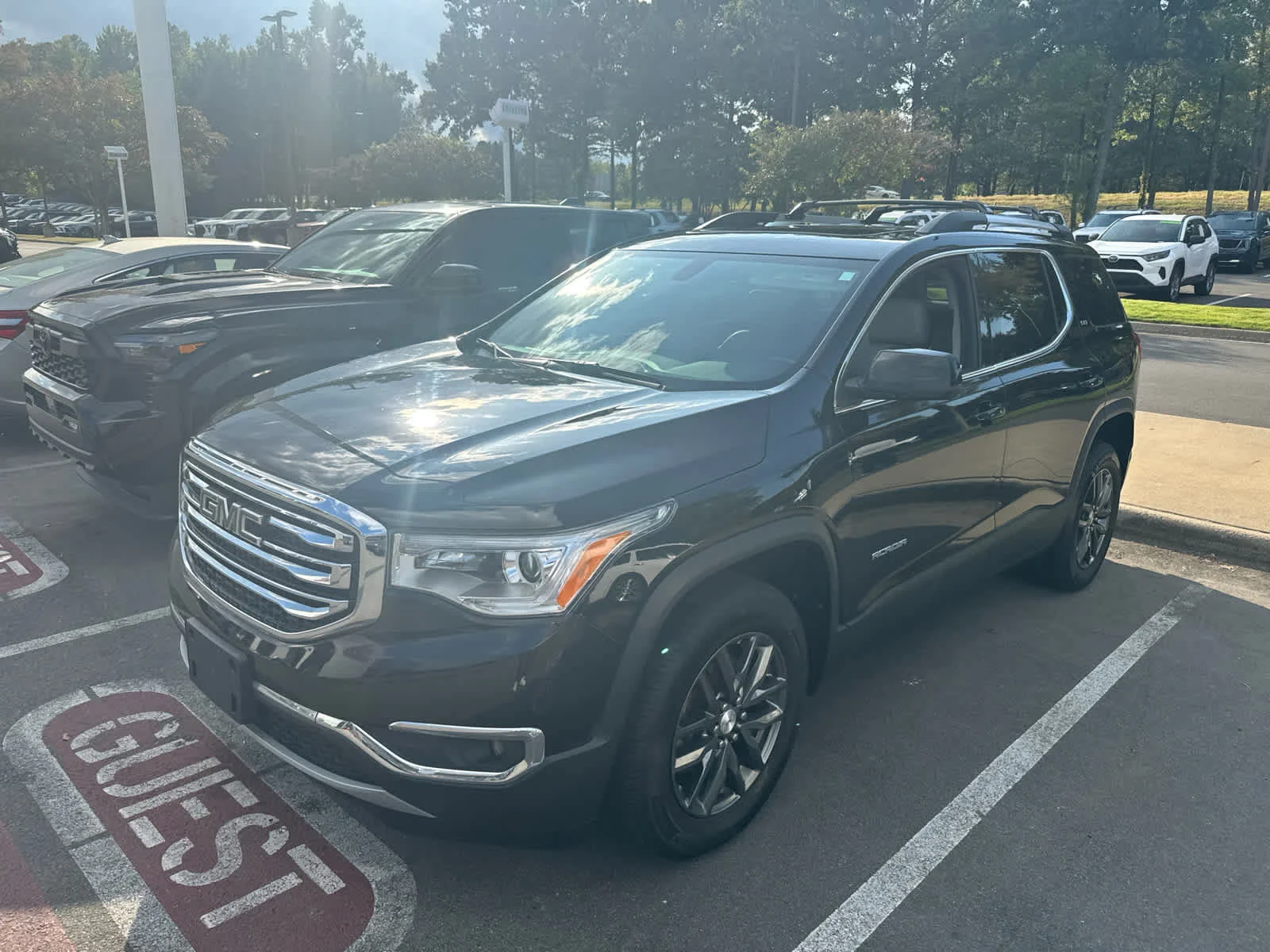 Used 2019 Ebony Twilight Metallic GMC SLT image 2