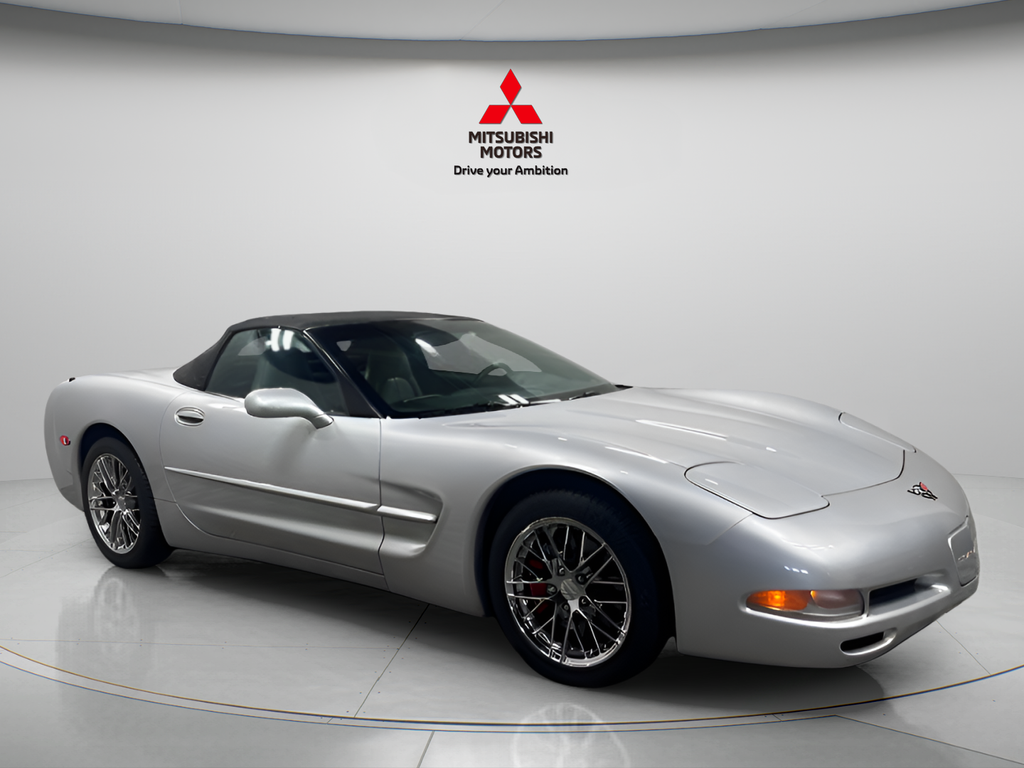 Used 2000 Sebring Silver Metallic Chevrolet Base image 3