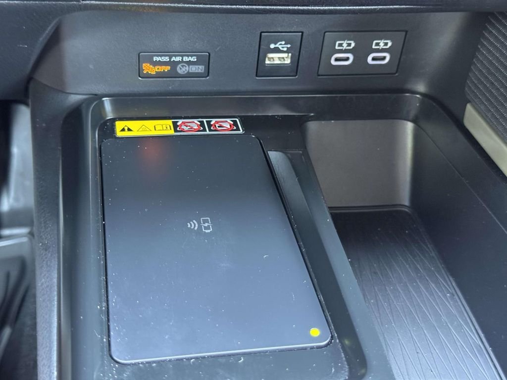 Used 2025  Toyota SE image 8