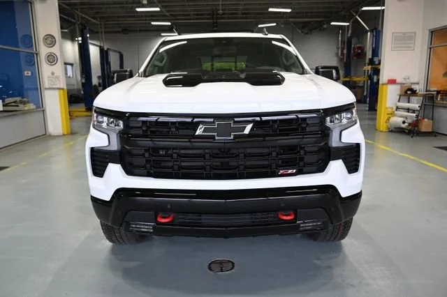 New 2026 Summit White Chevrolet LT Trail Boss image 2