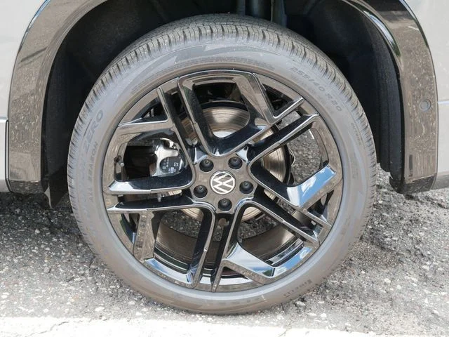 New 2026 Gray Volkswagen 2.0T SE R-Line Black image 5