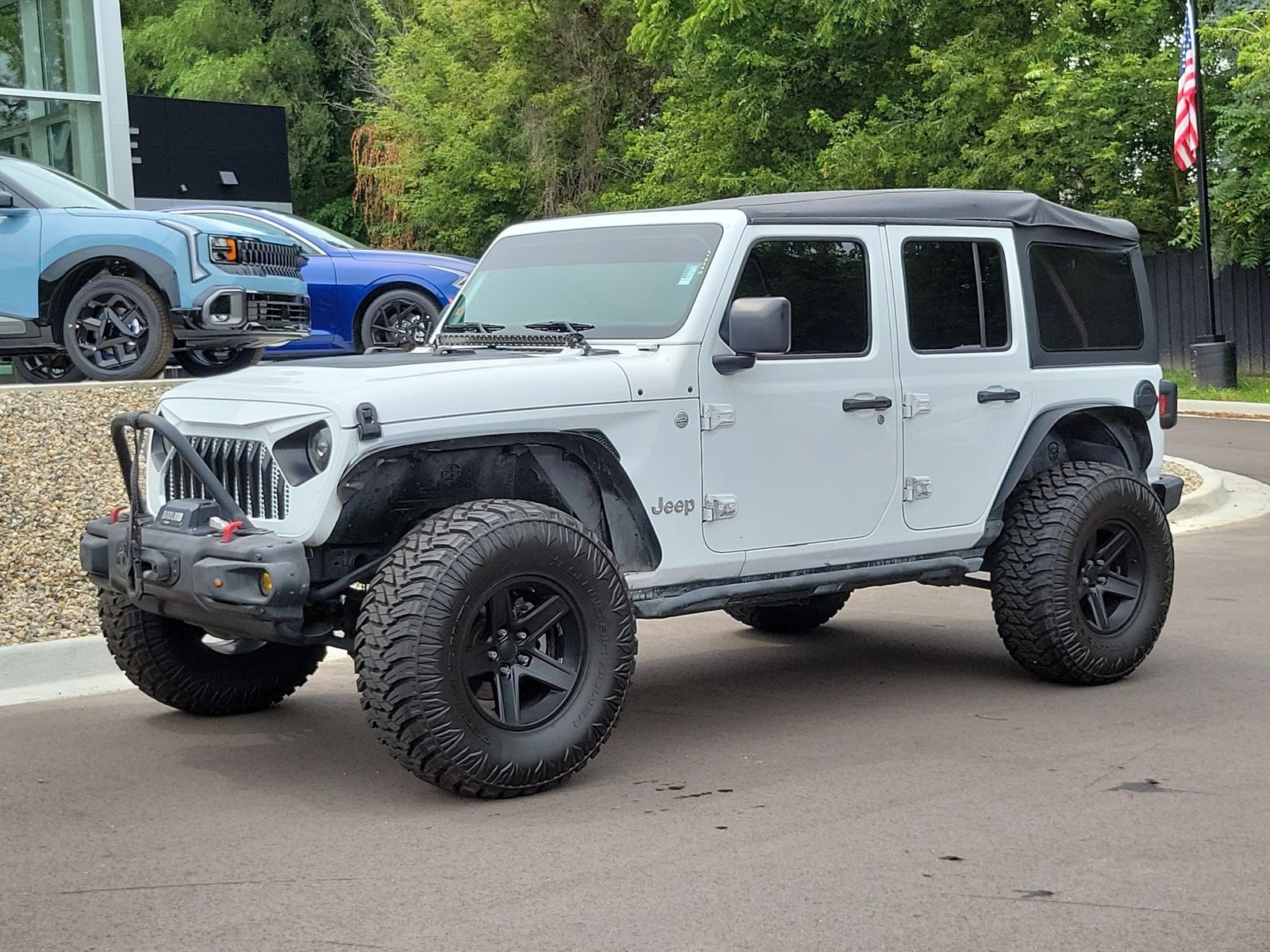 Used 2019 White Jeep Unlimited Sport image 5