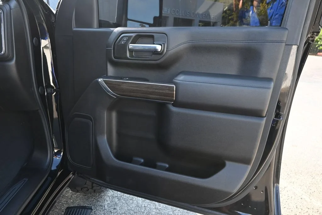 Used 2023 Black Chevrolet LT image 12