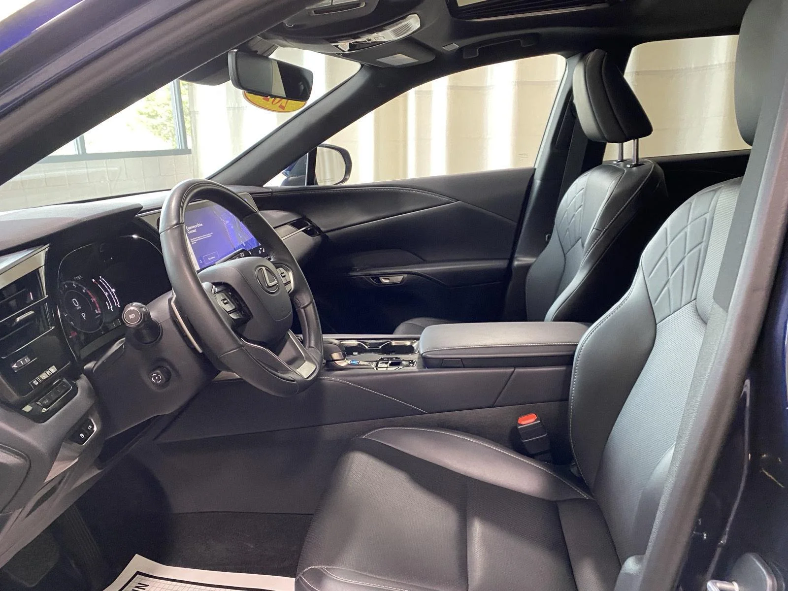 Used 2024 Nightfall Mica Lexus RX 350 Premium image 4
