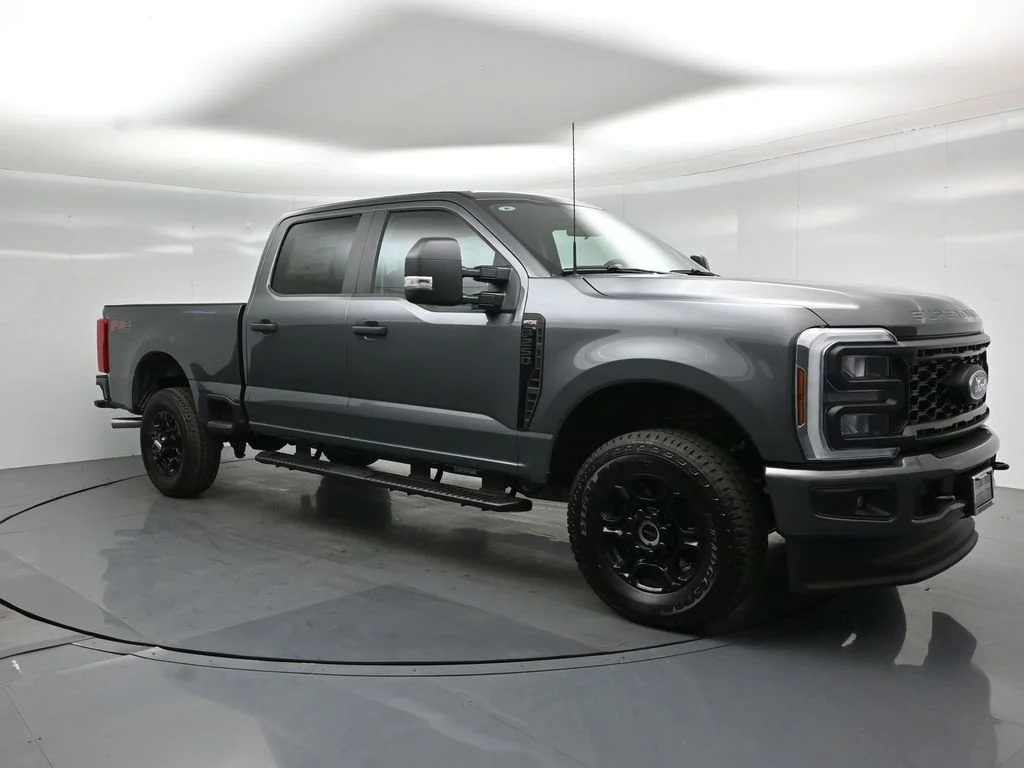 New 2026 Gray Ford XL image 19