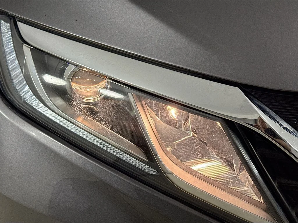 Certified Used 2018 Modern Steel Metallic Honda EX-L image 44