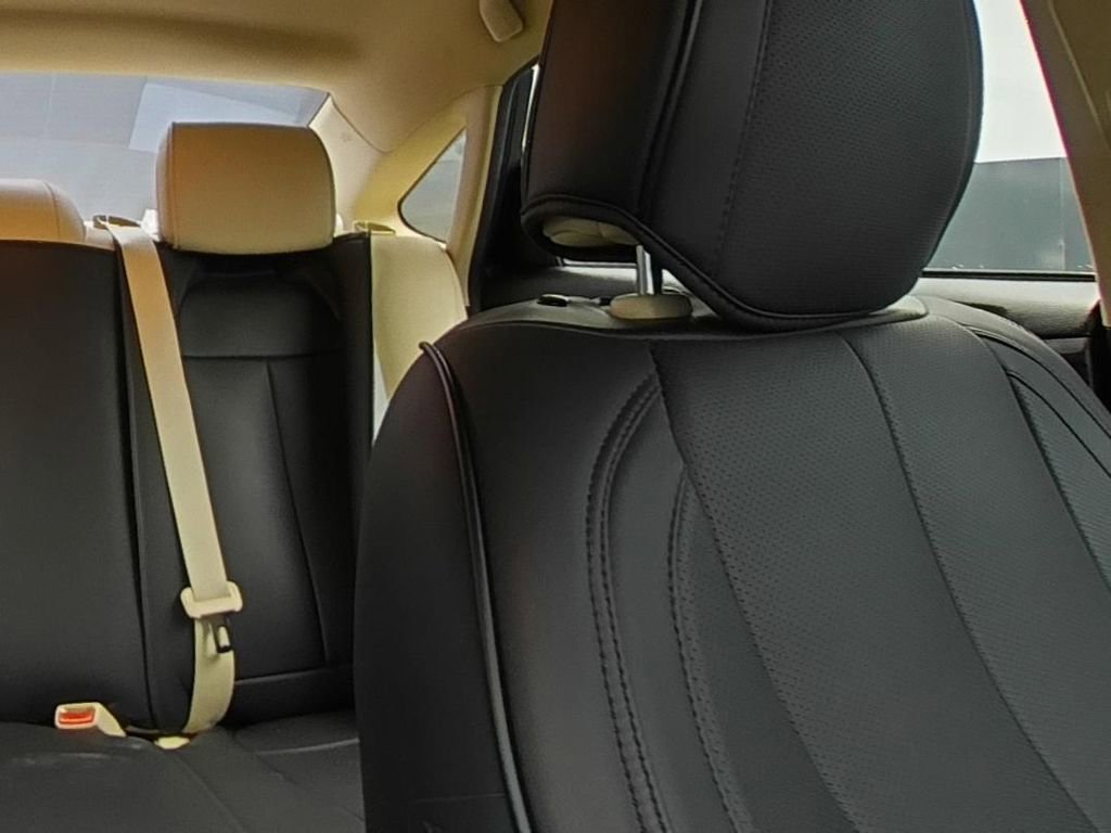 Used 2014 White Toyota Limited image 11