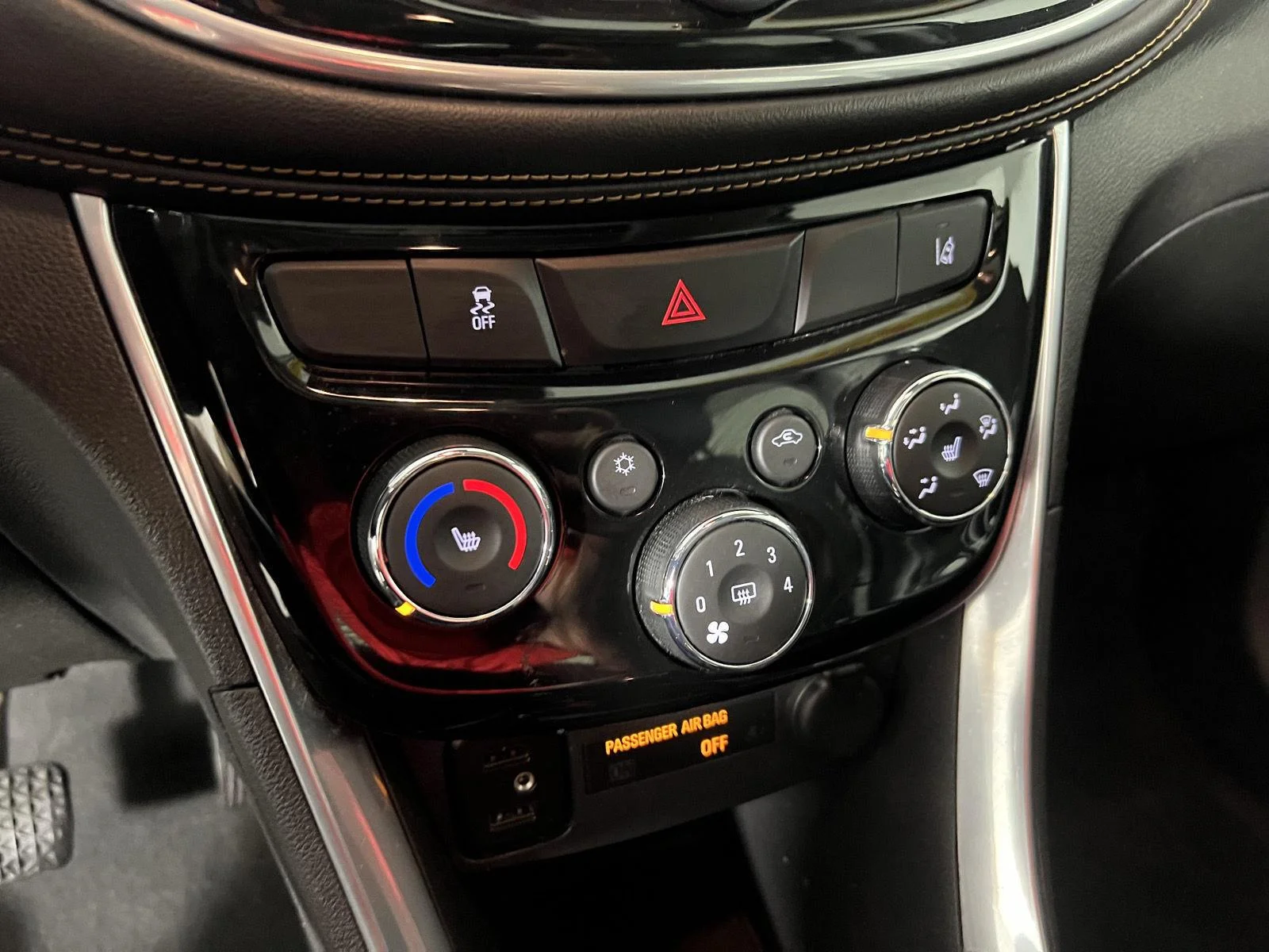 Used 2019 Nightfall Gray Metallic Chevrolet Premier image 31
