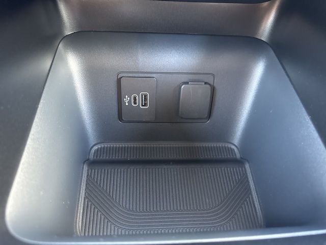 New 2026 Carbonized Gray Metallic Ford Active image 27