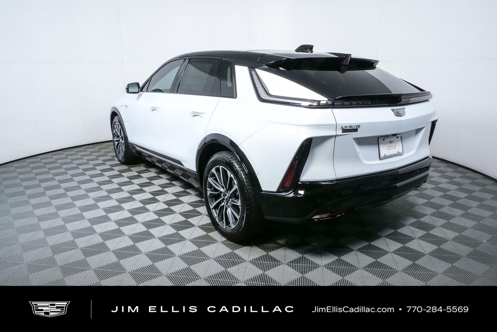 New 2027 Vibrant White Tricoat Cadillac Sport image 30