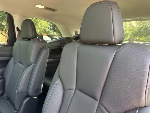New 2026 SAPPHIRE BLUE PEARL Subaru Limited 7-Passenger image 59