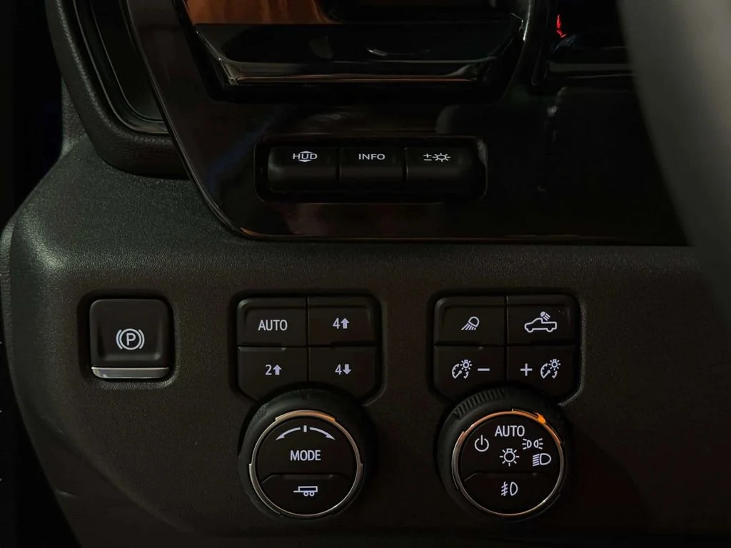 2025 Chevrolet Silverado 1500 ZR2 - Photo 19