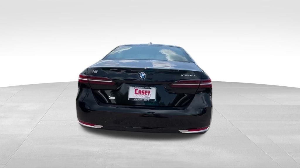 2026 BMW i5 40 - Photo 16