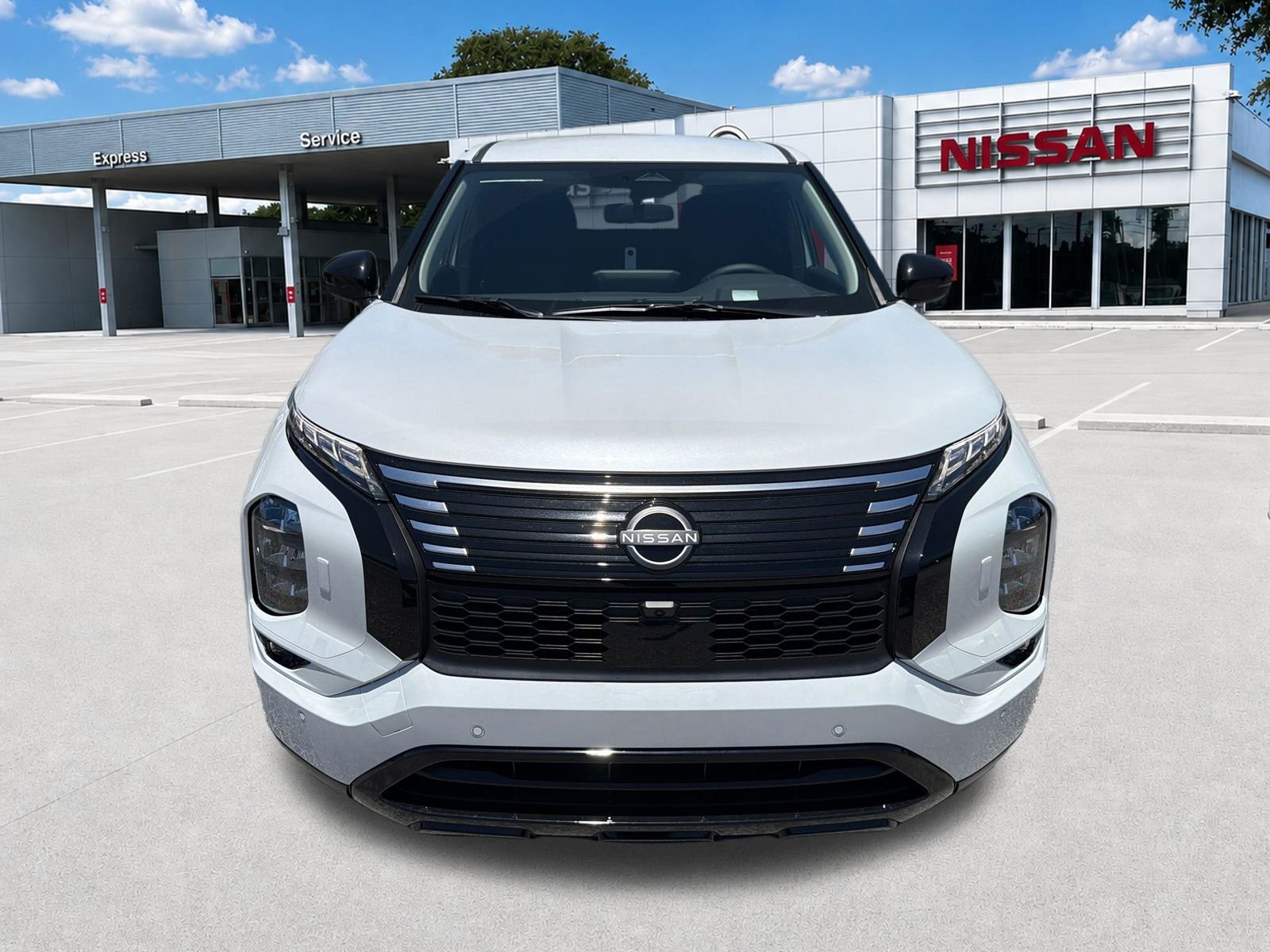New 2026 White Nissan SL image 9