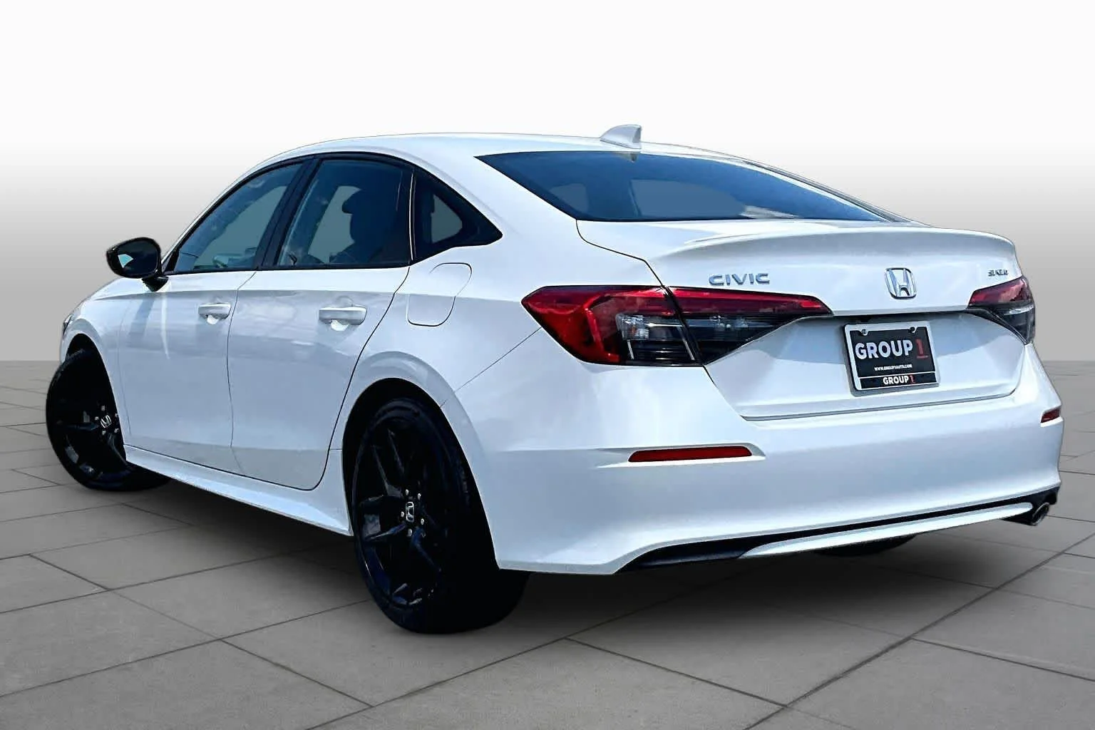 Used 2023 Platinum White Pearl Honda Sport image 12