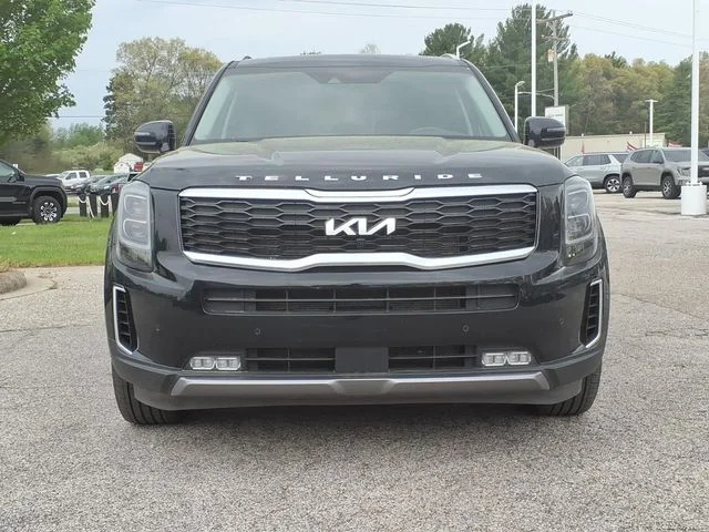 Used 2022  Kia SX image 2